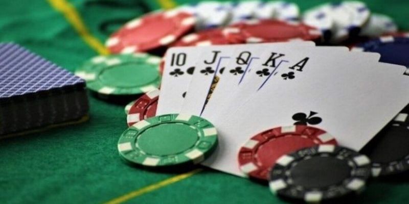 Cách chơi tá lả – Hướng dẫn chi tiết từ cách chuẩn bị đến chiến thuật chơi hiệu quả